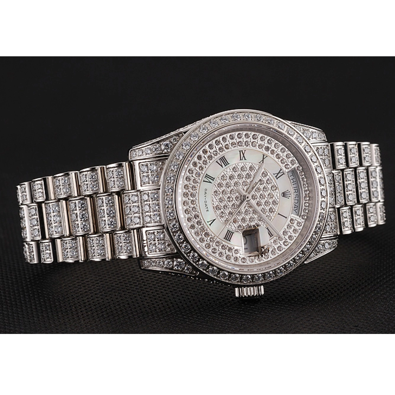 AAA Replica Watches Diamond Diamond Case Rolex Bracelet Diamond Dial Swiss Day-Date 1453950 Pave 0711